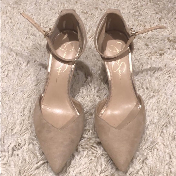 jessica simpson pearlla pump